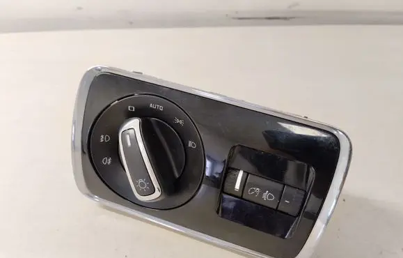 Skoda Superb B6 (3T) Light switch 3T0941431B