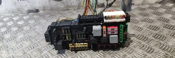 Mercedes-Benz CLS C218 X218 Fuse box set 2129009722