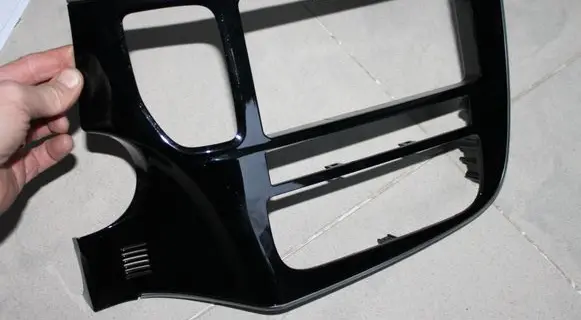 Mitsubishi Outlander Radio/GPS head unit trim 8002B 294475