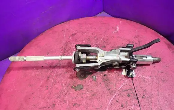 BMW 7 E38 Steering wheel axle