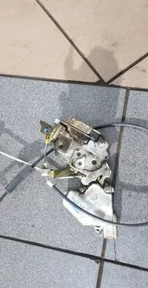 Nissan Terrano Tailgate lock latch 