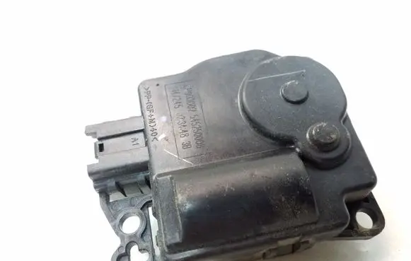 Dodge Challenger Air flap motor/actuator 545250008