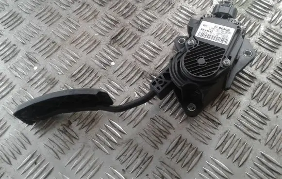 Renault Laguna III Accelerator throttle pedal 0280755088