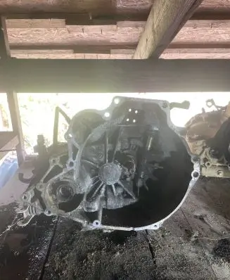 Nissan Primera Manual 5 speed gearbox 2J6