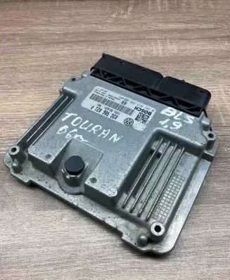 Volkswagen Touran I Engine control unit/module ECU 03G906021P 0281013266