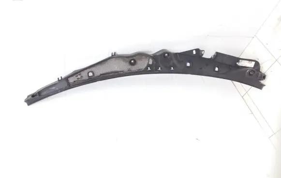 Mercedes-Benz E W212 Wiper trim A2128301013 A2128300013