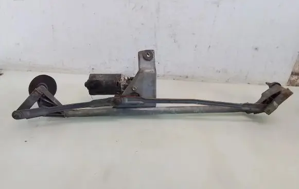 Volvo V70 Front wiper linkage and motor 0390241133