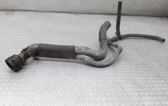 Volkswagen Caddy Engine coolant pipe/hose