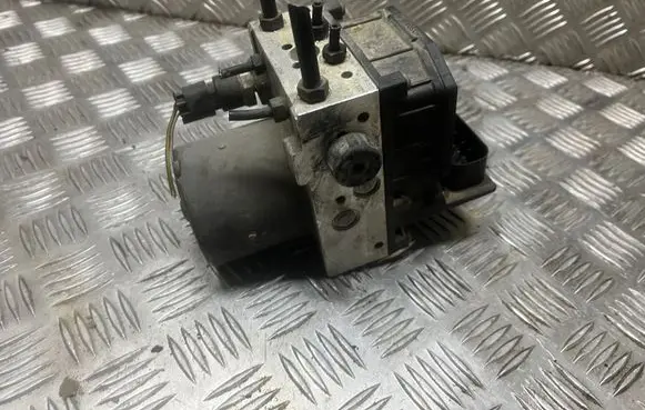 Audi A4 S4 B6 8E 8H ABS Pump 8F0614517