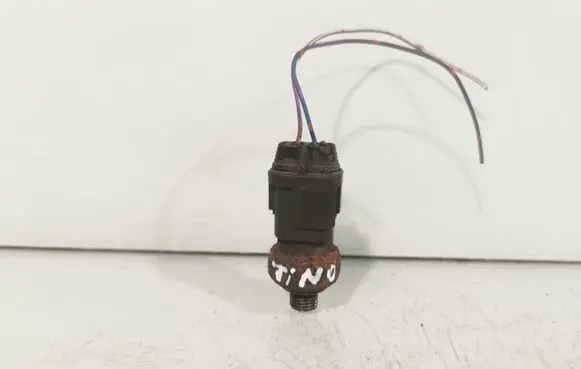 Nissan Almera Tino Air conditioning (A/C) pressure sensor 8493065794