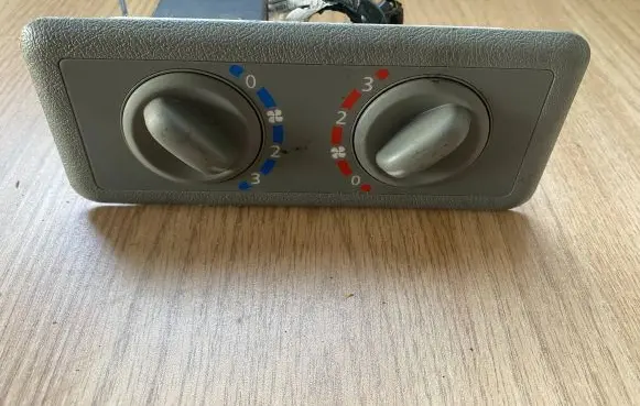 Opel Vivaro Climate control unit 8200487476