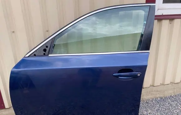 BMW 5 E60 E61 Front door 