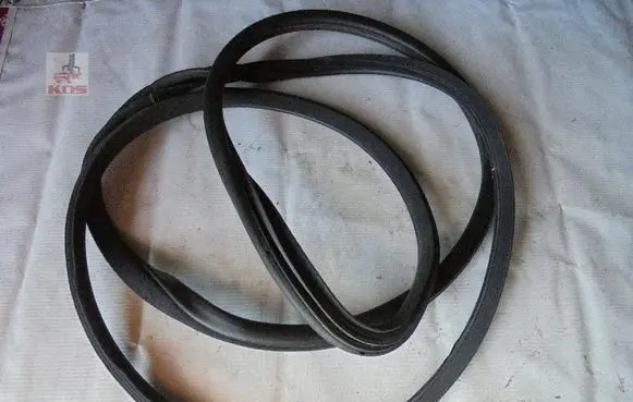 Hyundai Genesis Sliding door rubber seal 