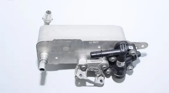 BMW 7 G11 G12 Oil filter mounting bracket