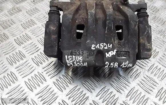 Lexus ES 300h Front brake caliper