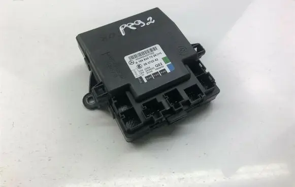 Mercedes-Benz A W169 Other control units/modules A1698207326 P892