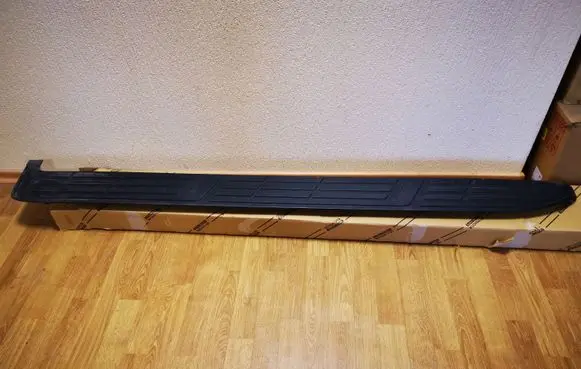 Toyota Land Cruiser (J150) Sill 517716160