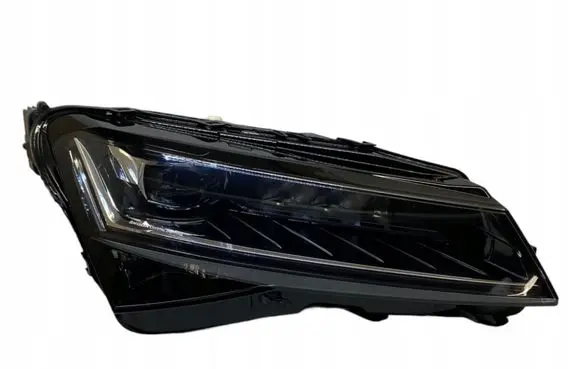 Skoda Superb B8 (3V) Headlight/headlamp 3V1941016D