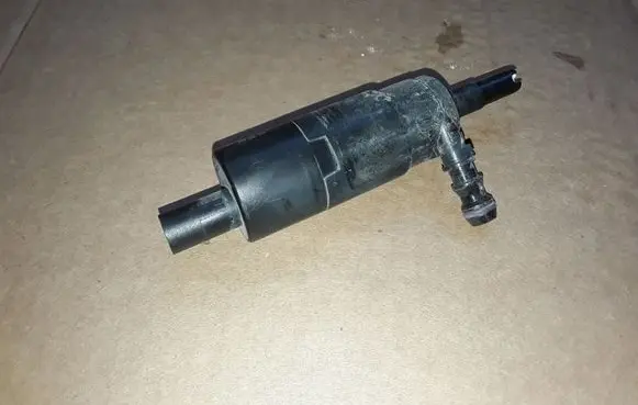 Seat Exeo (3R) Headlight washer pump 3B7955681 001016