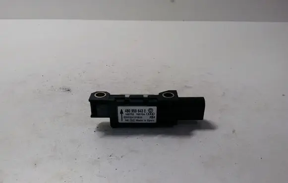 Volkswagen Phaeton Airbag deployment crash/impact sensor 4B0959643E