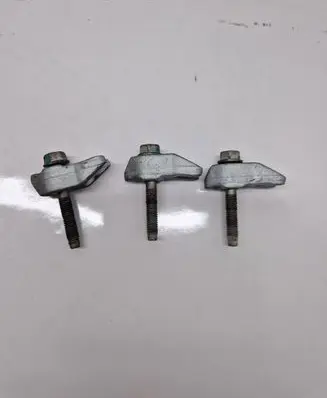 Opel Antara Fuel Injector clamp holder