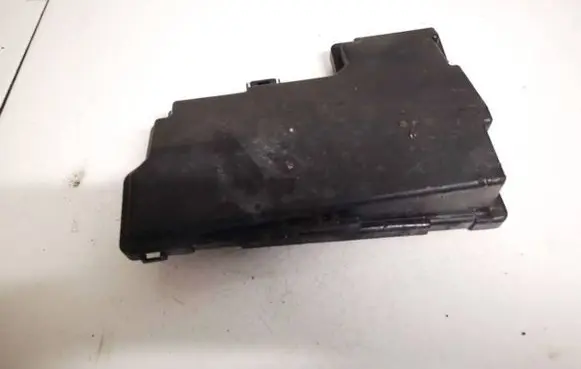 Nissan X-Trail T31 Fuse box cover jg00b