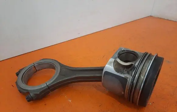 Audi Q7 4L Piston 083100