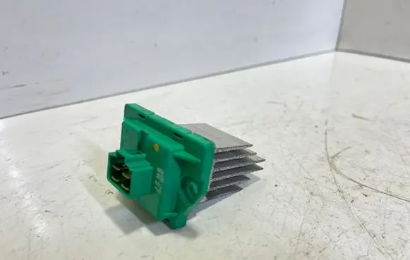 Tesla Model S Heater blower motor/fan resistor