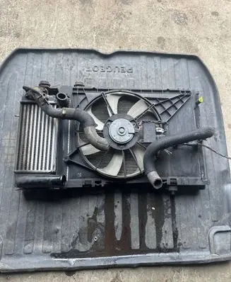 Toyota Auris 150 Radiator set 