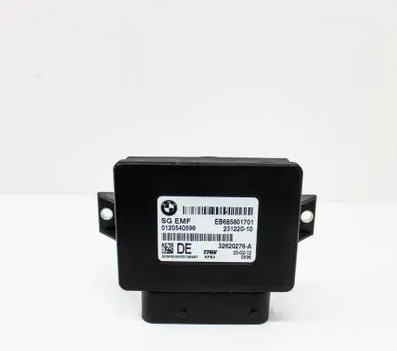 BMW 5 F10 F11 Rear brake EMF control unit/module 6858017