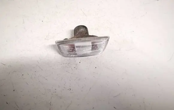 Opel Astra H Front fender indicator light 13131298 13131299