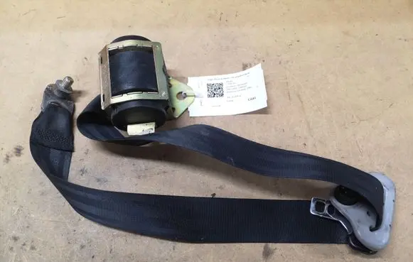 Mazda 3 I Front seatbelt 6033305 603157400A 603157100