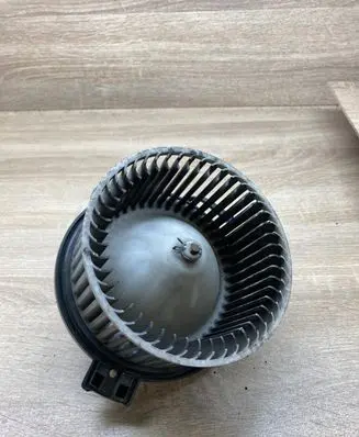 Mazda 2 Heater blower motor/fan resistor 8940000232 GJ6BA022G3