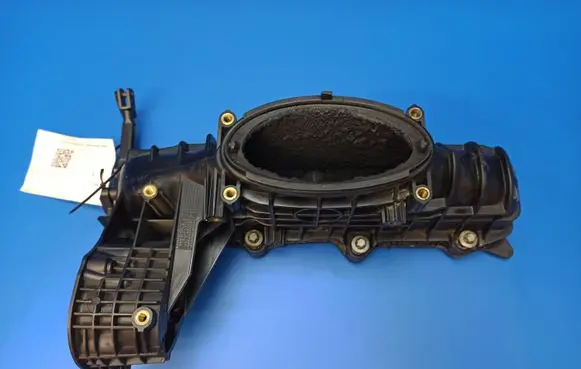Mercedes-Benz E C207 W207 Intake manifold A6510900037