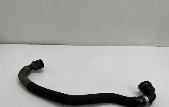 BMW 5 G30 G31 Engine coolant pipe/hose 8663047