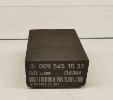 Mercedes-Benz E W124 Other relay 0095451032