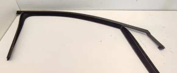 Mercedes-Benz B W247 Front door rubber seal A2477252800