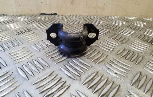 Hyundai ix35 Sway bar bush bracket, front 