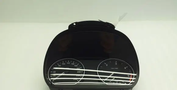 BMW 1 E81 E87 Speedometer (instrument cluster) 102495298 9220949