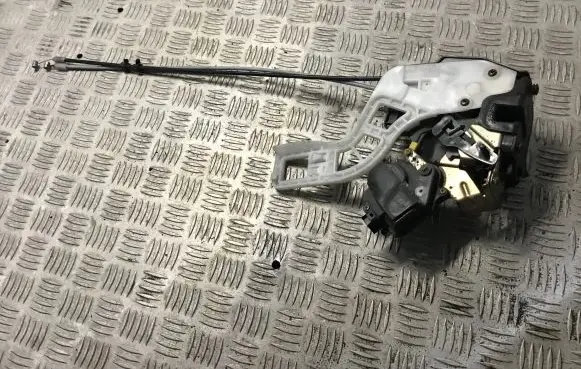 KIA Sportage Rear door lock