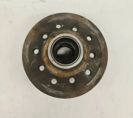 Mercedes-Benz 380 560SEC C126 Front wheel hub 1163343401 A1163343401