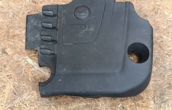 Seat Exeo (3R) Engine cover (trim) 3R0103925B 3R0103925C