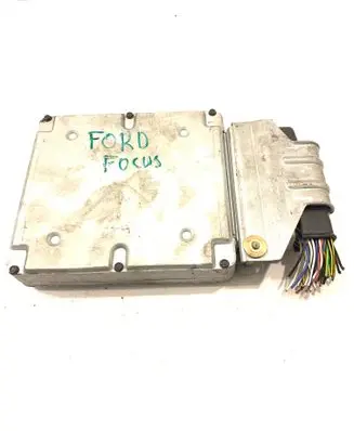 Ford Focus Engine control unit/module 98ABCXC 4116173 903301