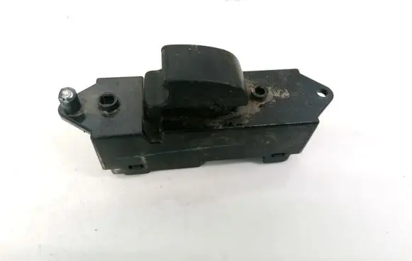 Mitsubishi Lancer Electric window control switch 8608A067 C8DD610M