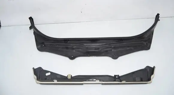 BMW 5 G30 G31 G38 Other engine bay part 7340207 7340190 51717340207