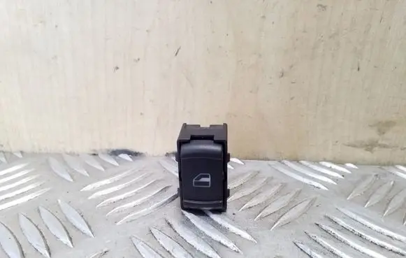 Volkswagen Golf IV Electric window control switch 3B0959855B