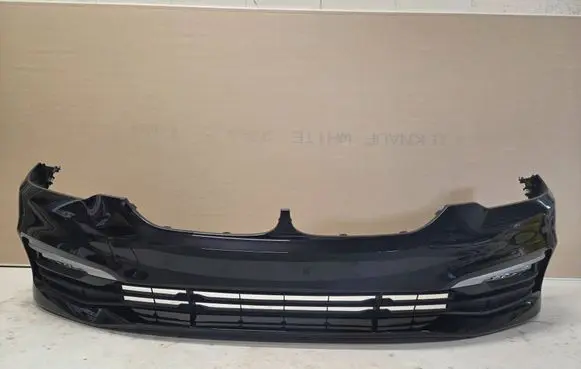 BMW 5 G30 G31 Front bumper 7437899 7427435