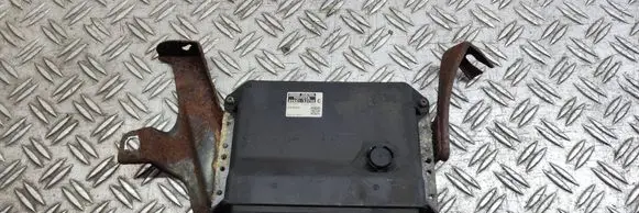 Lexus IS 220D-250-350 Engine control unit/module 8966153740 1758008285