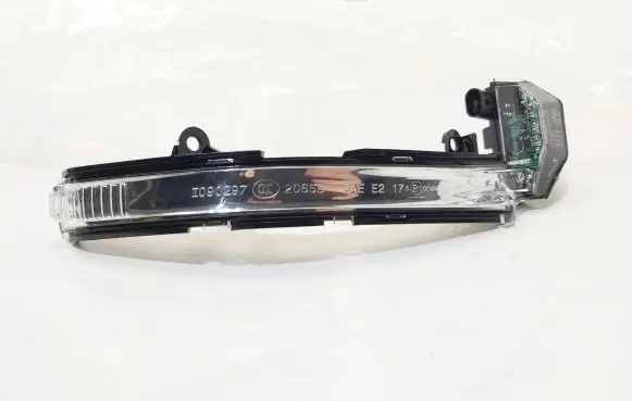 Jaguar F-Type Mirror indicator light 
