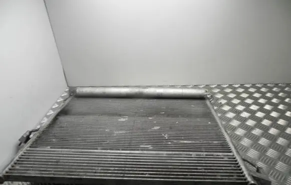 Mercedes-Benz ML W166 Coolant radiator M153339 Y685
